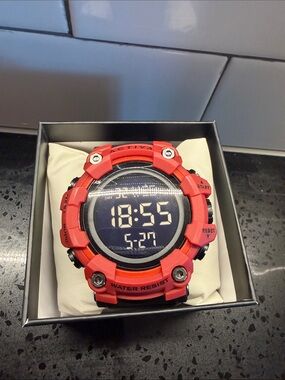 Activa water proof sports watch